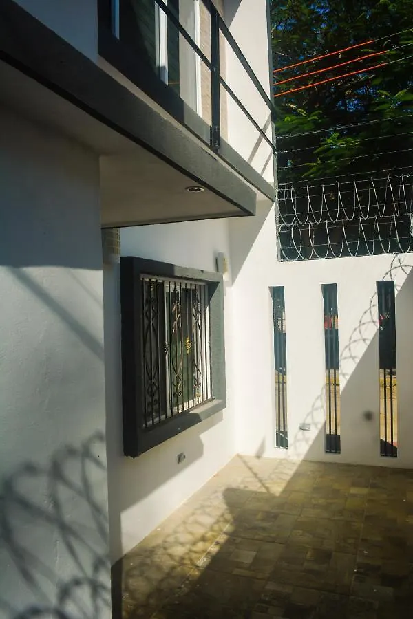 Casa Paloma Cerca De Centro Comercial Y Airport Chetumal
