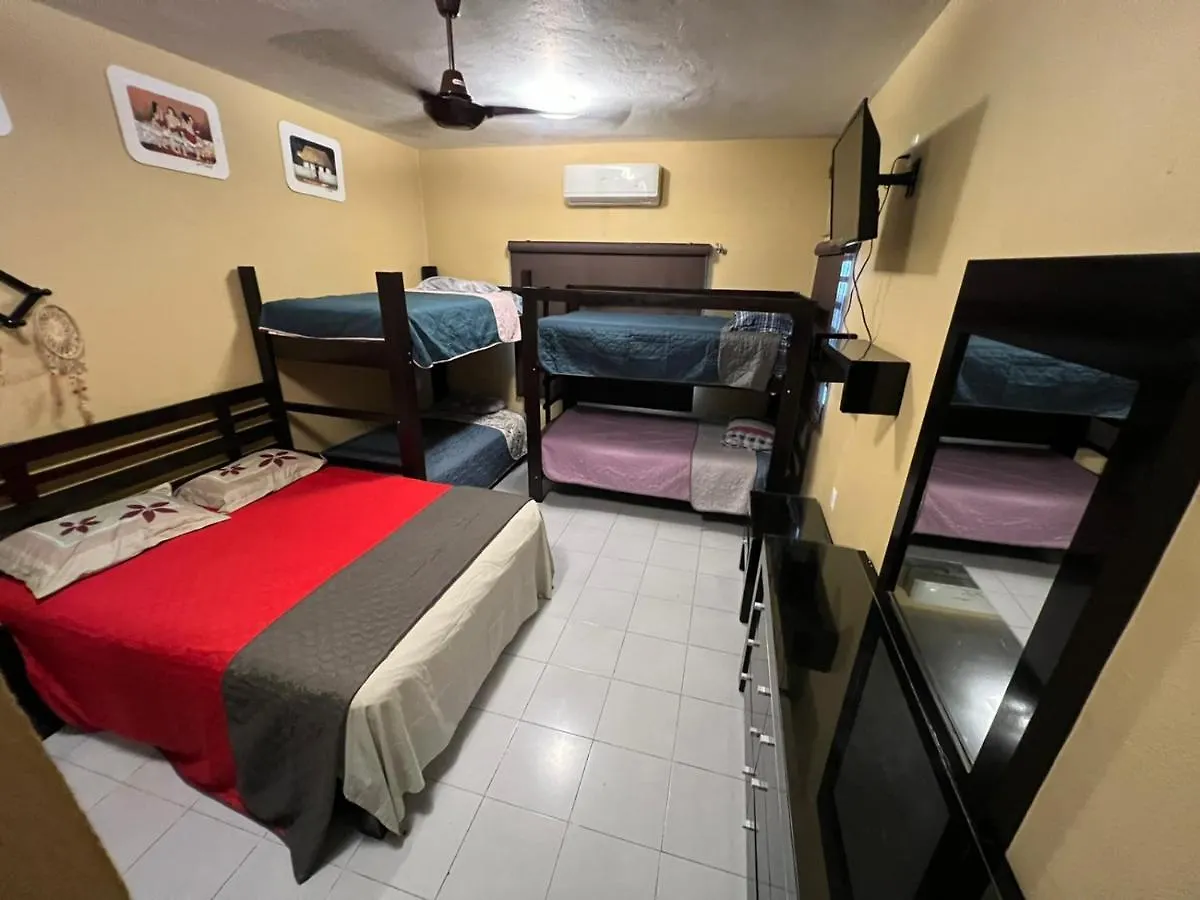 Casa Paloma Cerca De Centro Comercial Y Airport Chetumal